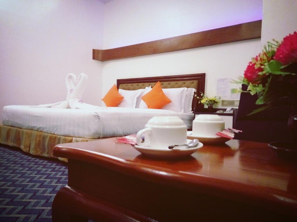 Perfect Hotel Μανταλέι Εξωτερικό φωτογραφία